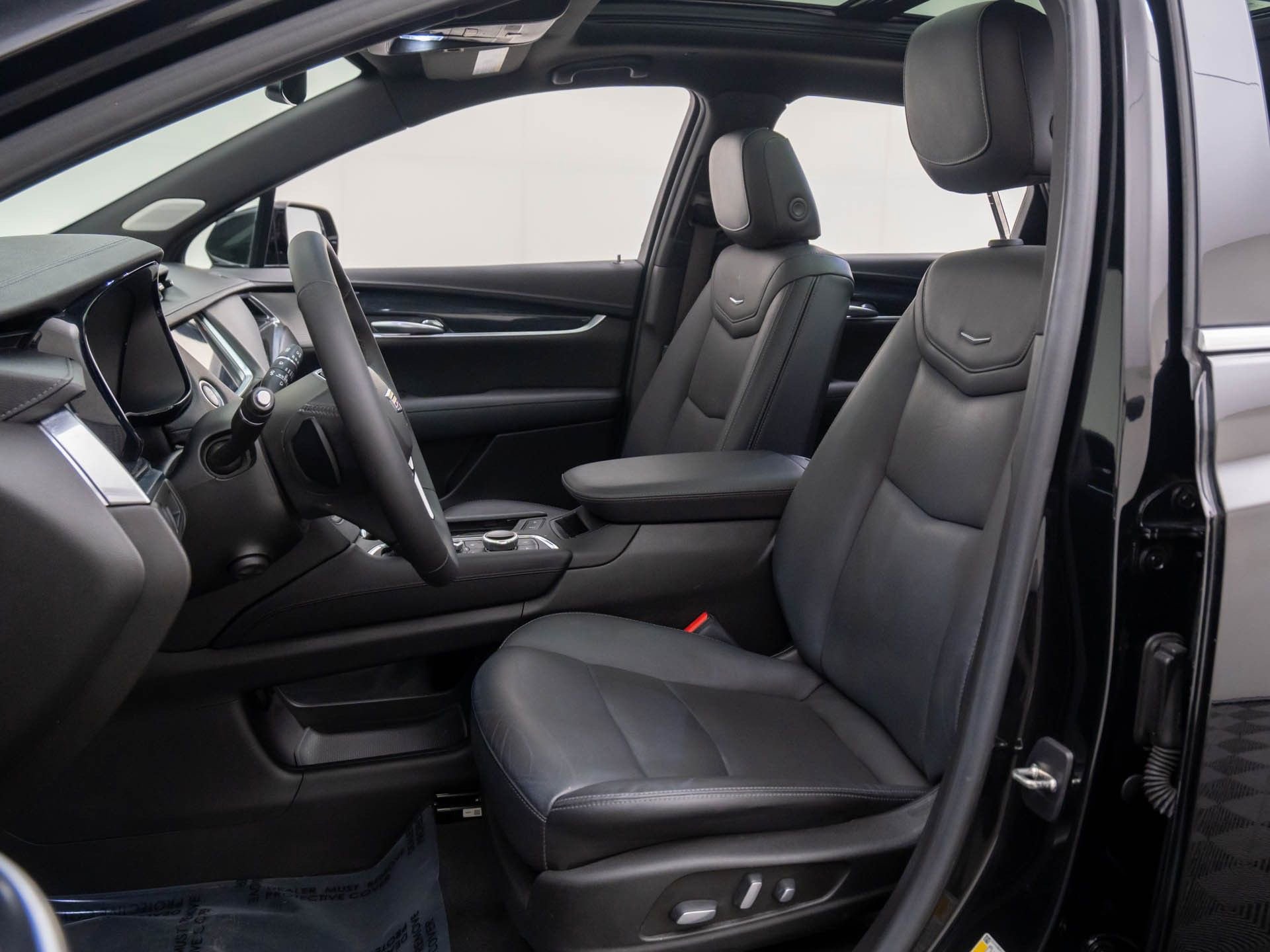 Used 2022 Cadillac XT5 Premium Luxury image 12