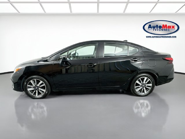 Used 2024 Nissan Versa SV FWD image 8