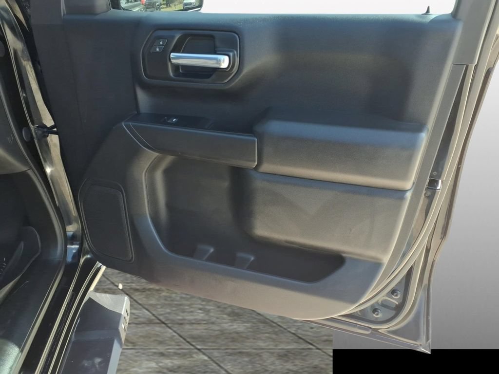 Used 2022 Chevrolet Silverado 1500 Custom RWD image 11
