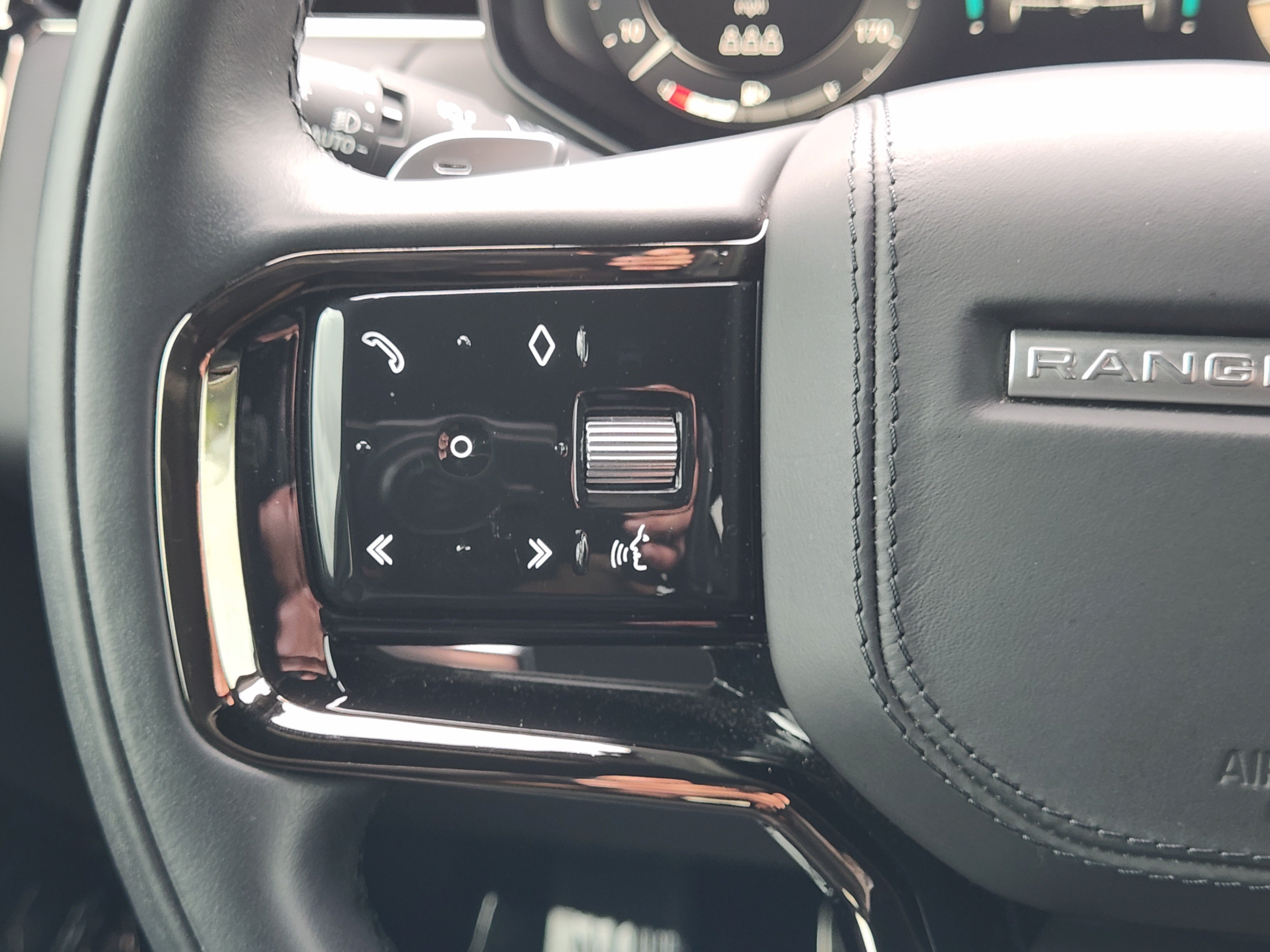 Certified 2023 Land Rover Range Rover Sport SE Dynamic AWD/4WD image 29