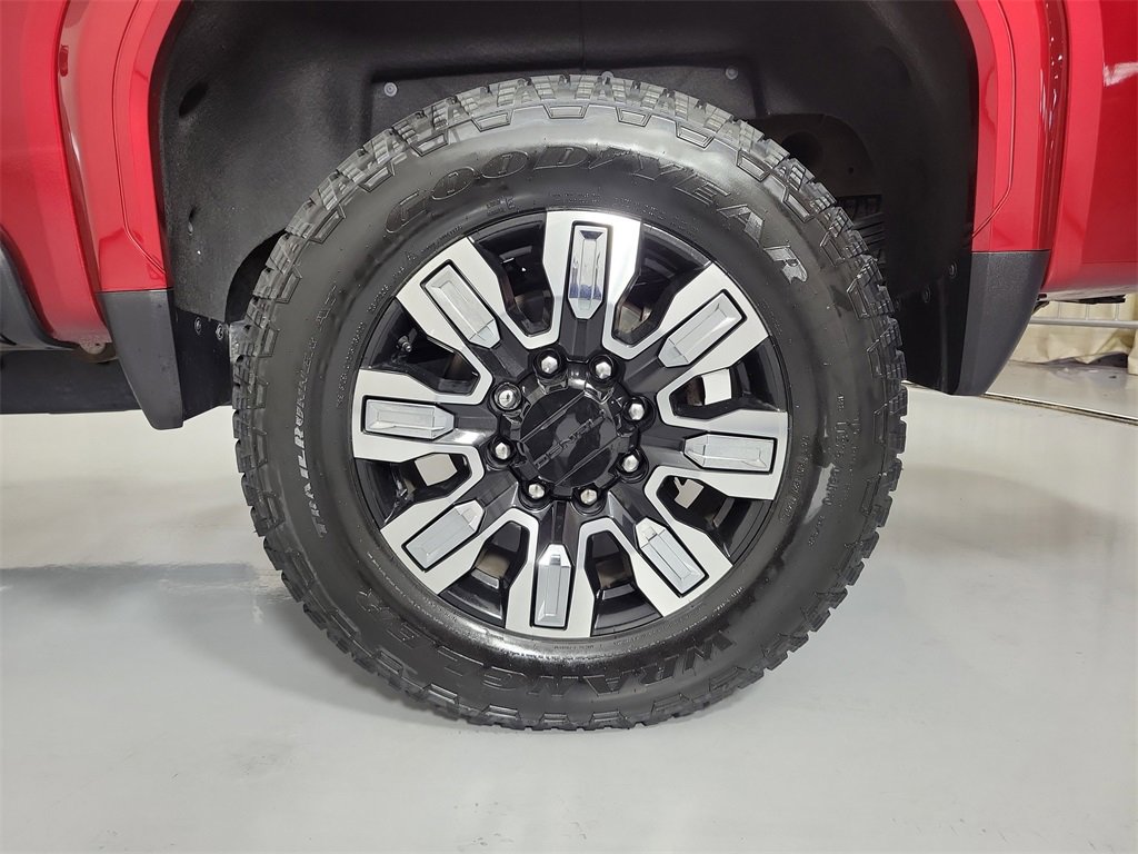 Used 2024 GMC Sierra 2500 Denali w/ Denali Reserve Package image 8