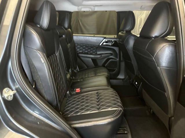 Used 2024 Mitsubishi Outlander SEL AWD/4WD image 18