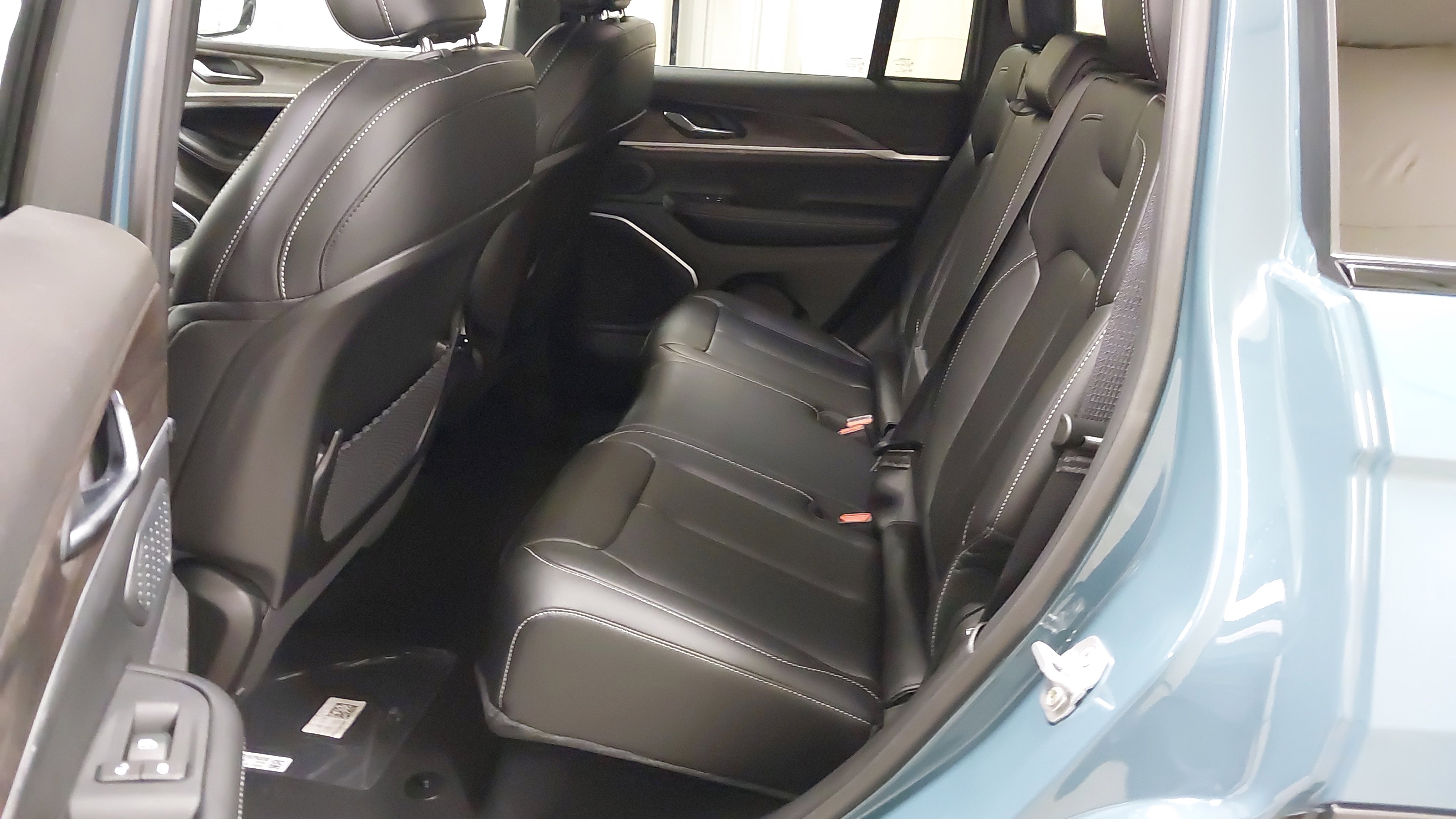 New 2026 Jeep Grand Cherokee Limited image 38