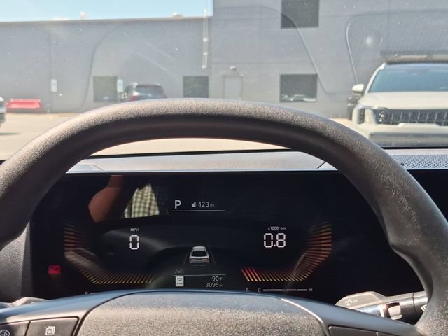 Used 2025 Kia K4 FWD image 16