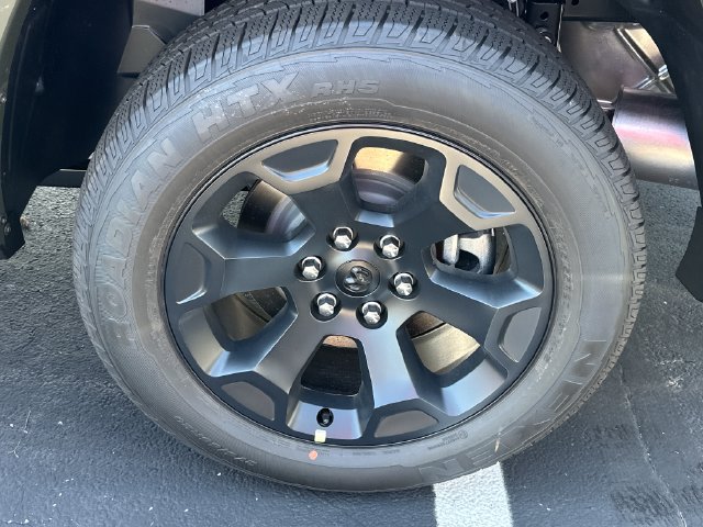 New 2027 RAM 1500 4x4 Crew Cab image 26