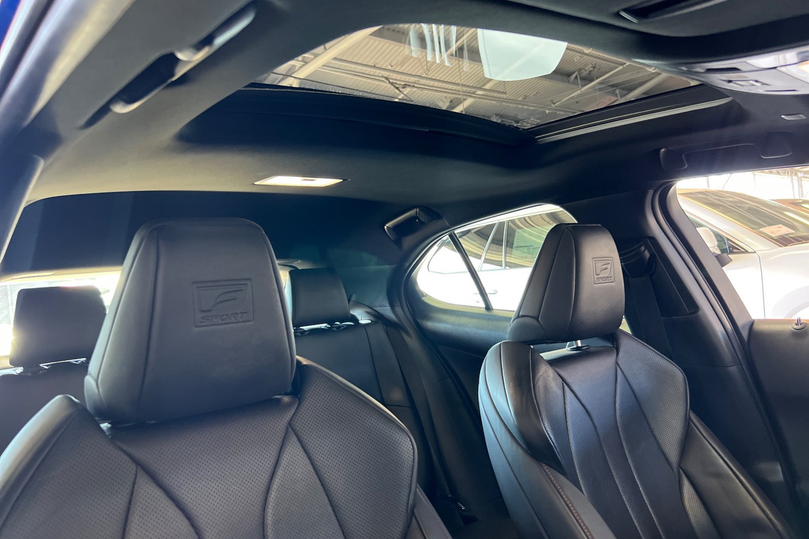 Used 2019 Lexus UX 250h F Sport w/ F Sport Premium Package AWD/4WD image 26