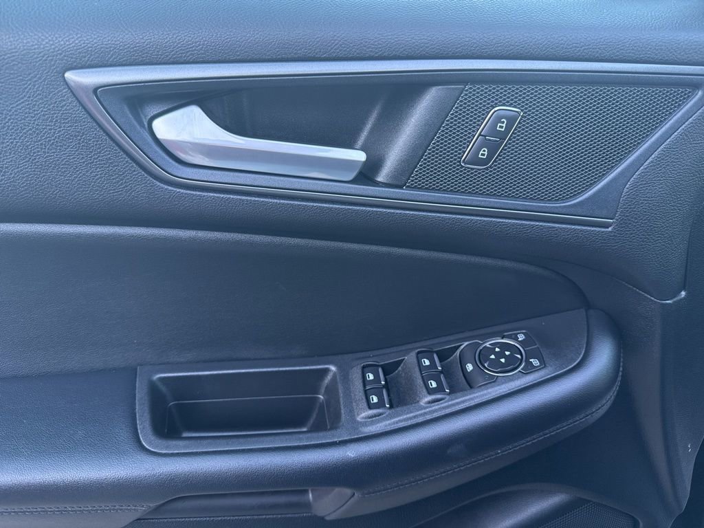 Certified 2022 Ford Edge SE w/ Cargo Accessory Package image 19