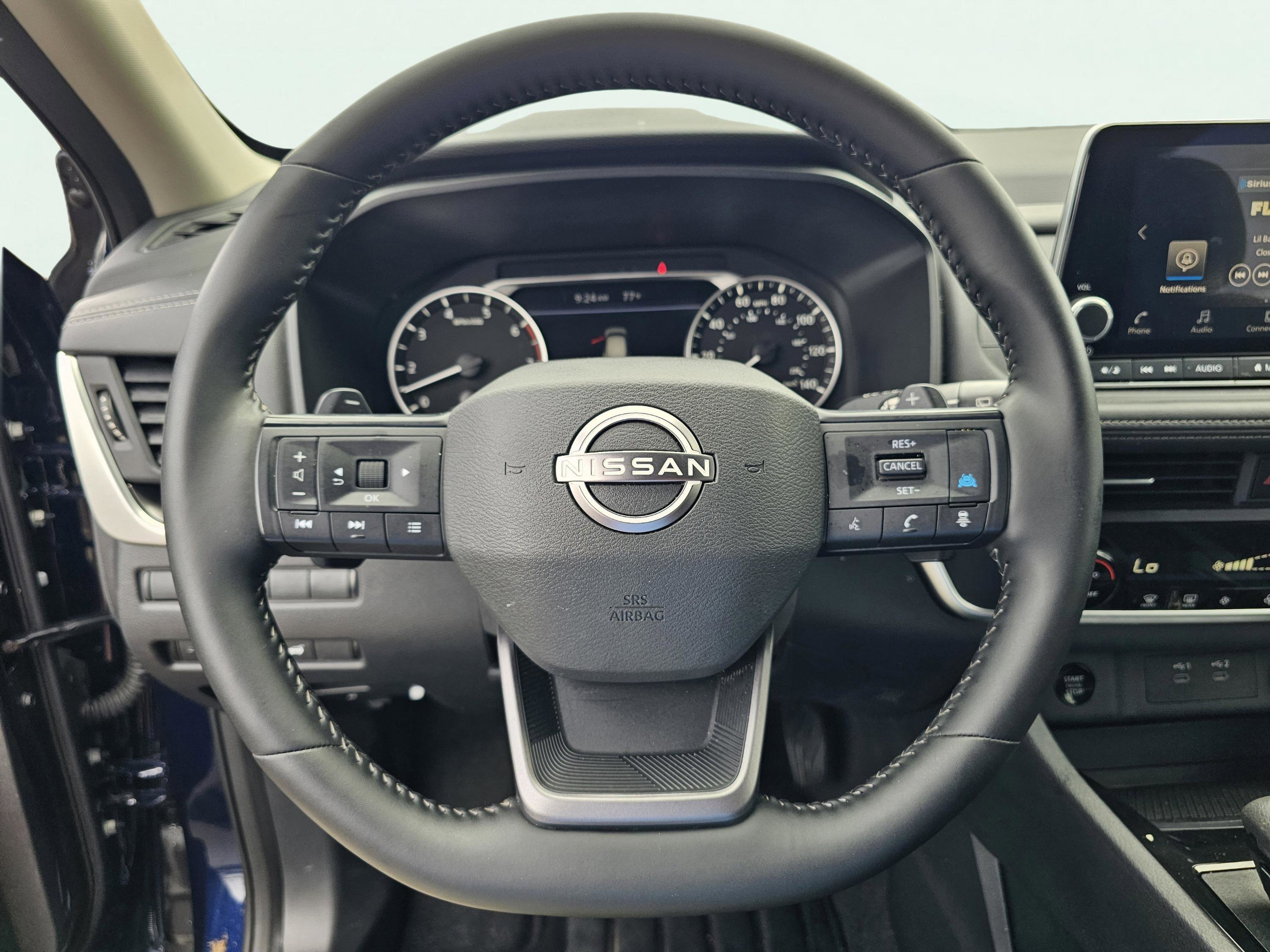 Used 2025 Nissan Rogue SV FWD image 19