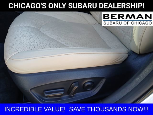 Used 2019 Toyota Avalon XLE image 23