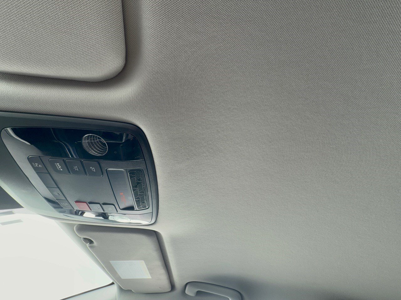 Used 2026 Kia Carnival FWD image 27