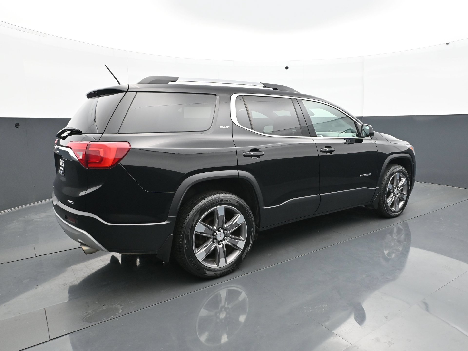 Used 2019 GMC Acadia SLT AWD/4WD image 7