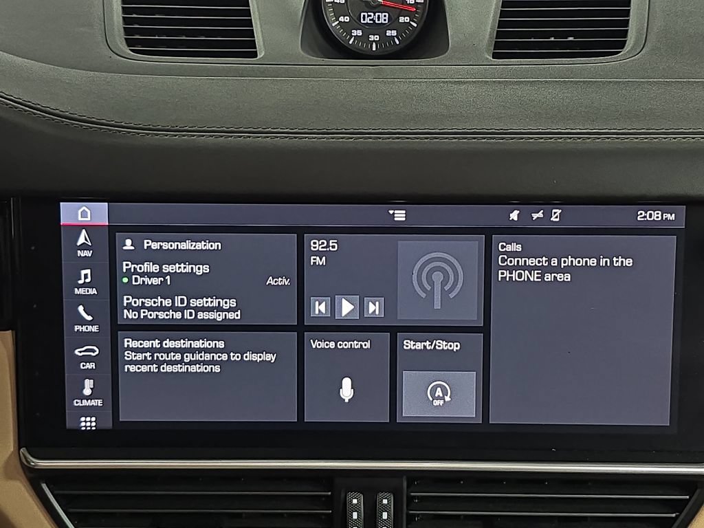 Used 2019 Porsche Cayenne S AWD/4WD image 17