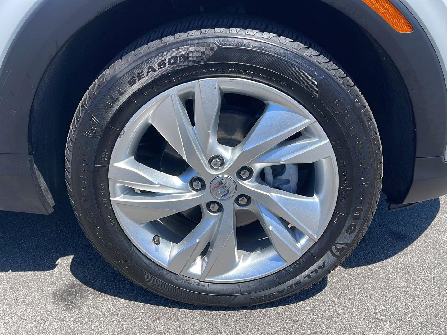 Used 2024 Buick Encore GX Preferred image 9