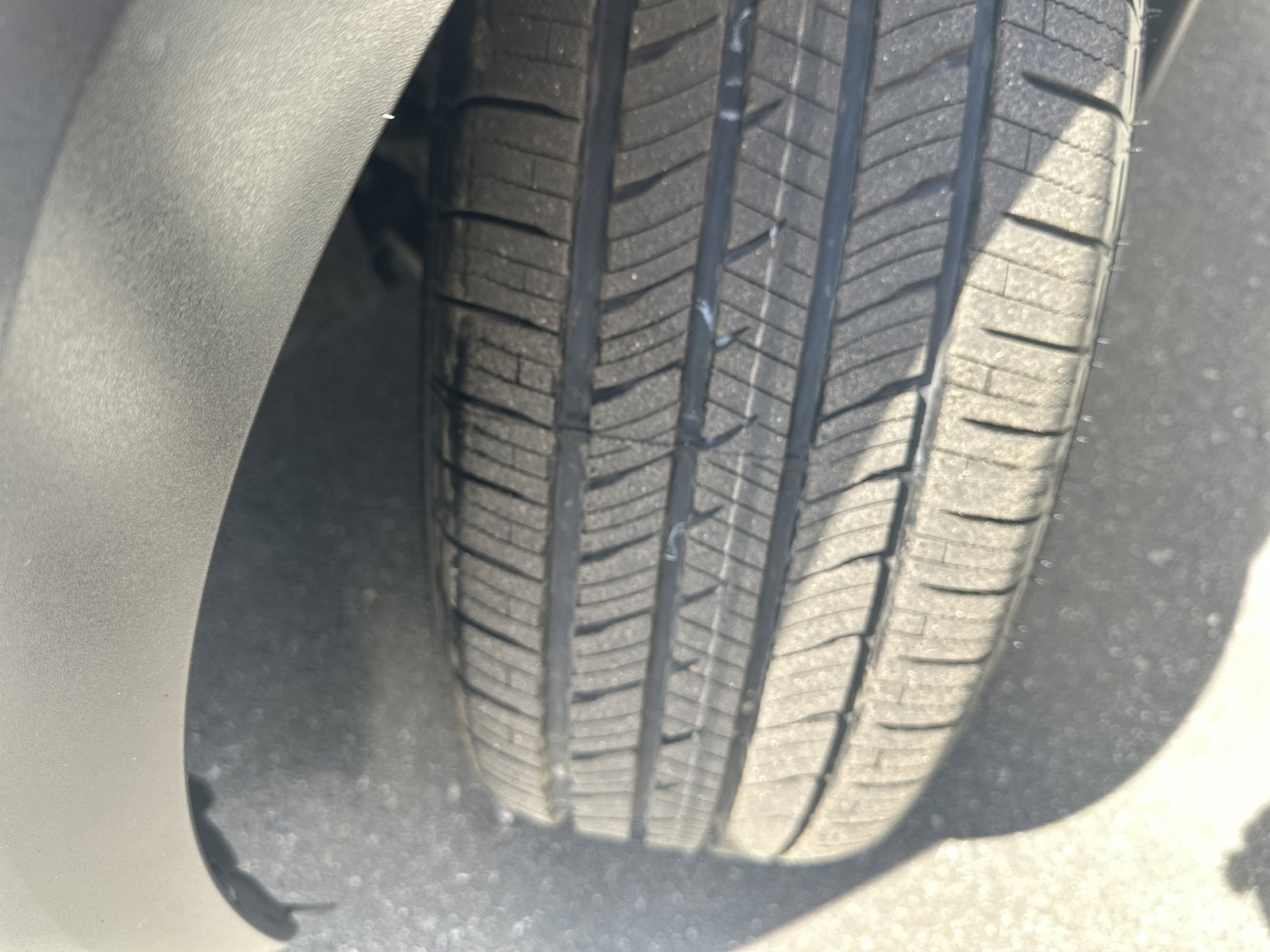 Used 2022 Nissan Pathfinder SV w/ SV Premium Package image 39