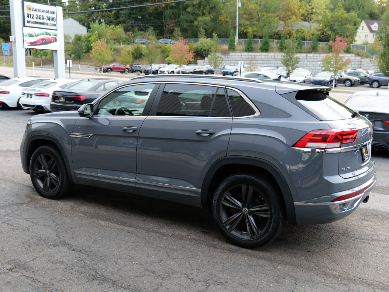 Used 2022 Volkswagen Atlas Cross Sport SEL R-Line image 74