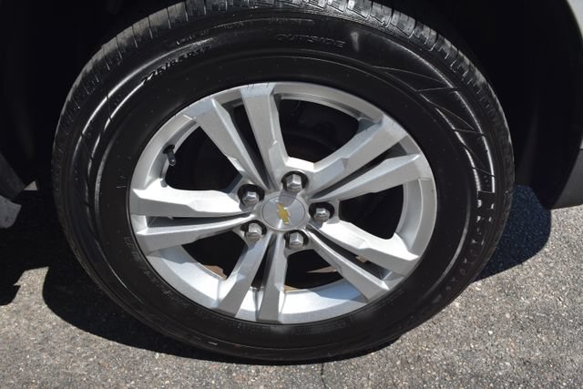 Used 2017 Chevrolet Equinox LS FWD image 43