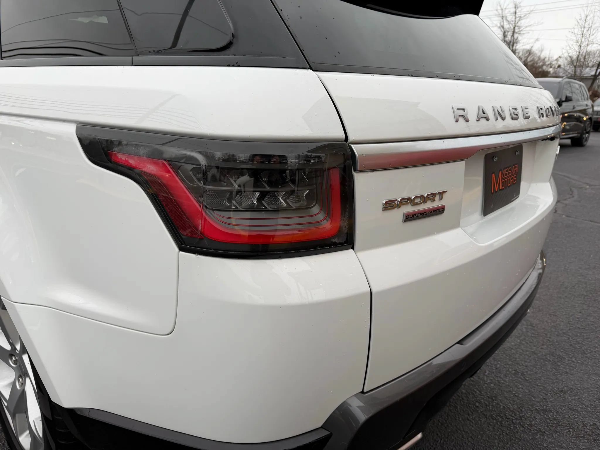 Used 2018 Land Rover Range Rover Sport Supercharged AWD/4WD image 6