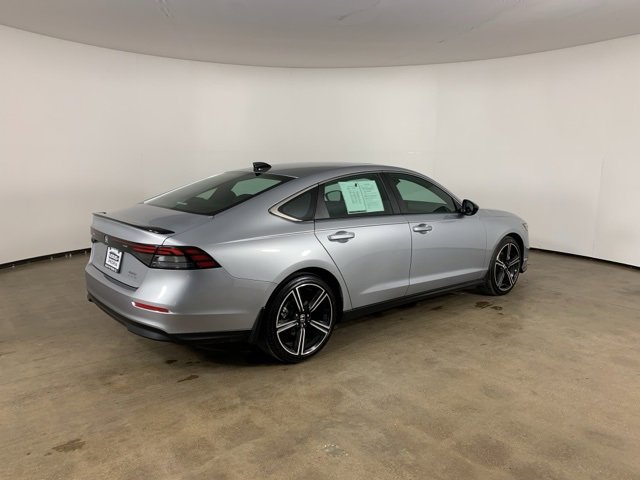 Used 2025 Honda Accord Sport image 8