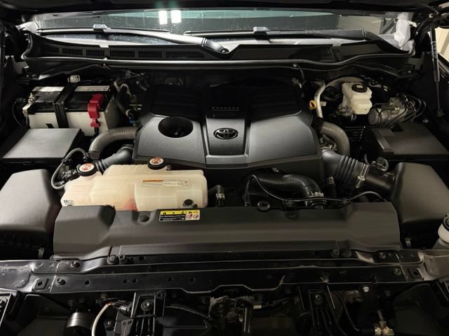 Used 2023 Toyota Tundra Platinum AWD/4WD image 47