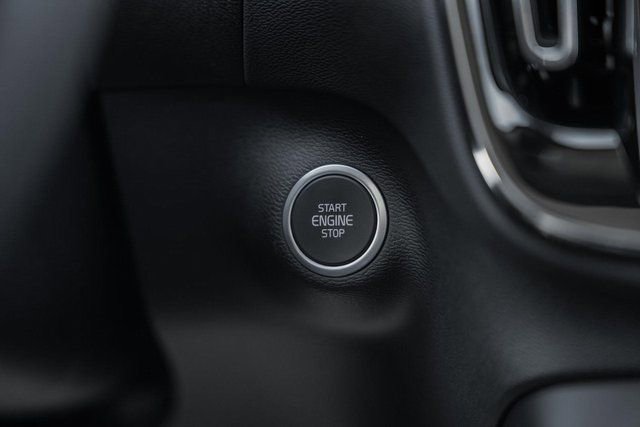 New 2026 Volvo XC40 B5 Plus w/ Protection Package Premier image 29