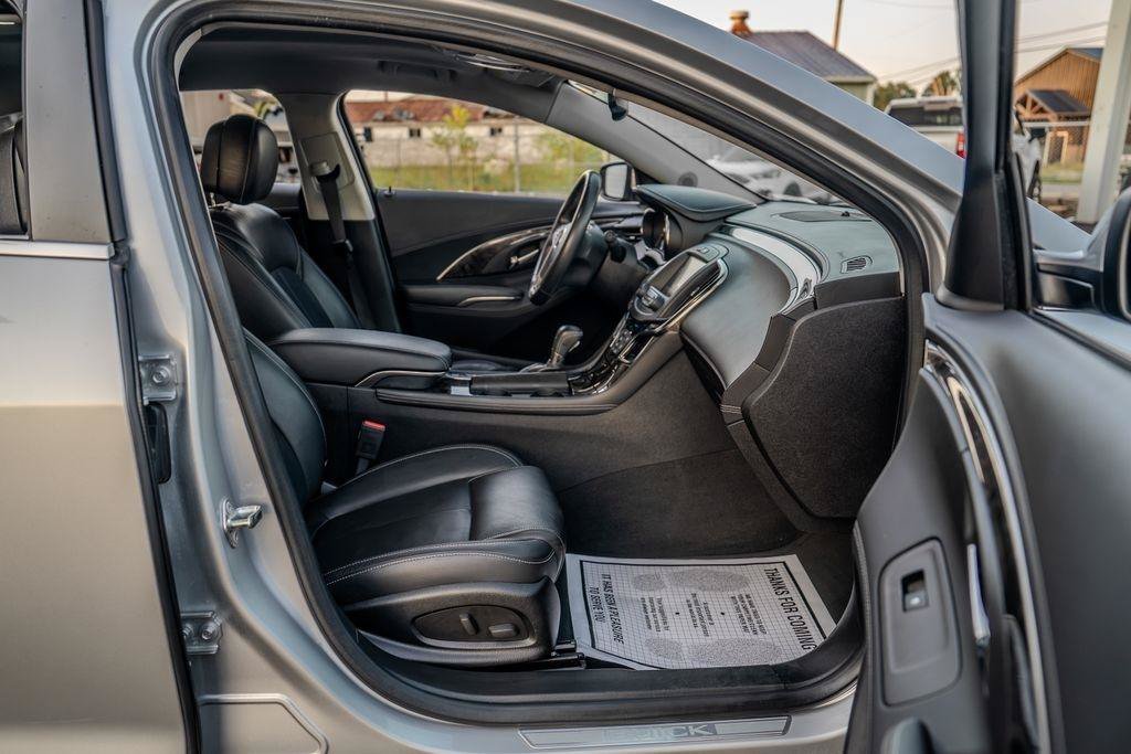 Used 2014 Buick LaCrosse Leather w/ Driver Confidence Package FWD image 20