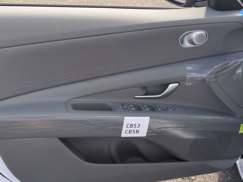 Certified 2026 Hyundai Elantra SE FWD image 10