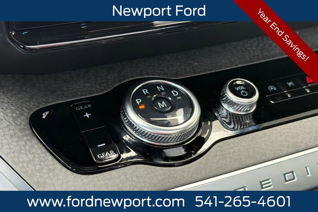 New 2026 Ford Expedition Tremor image 23