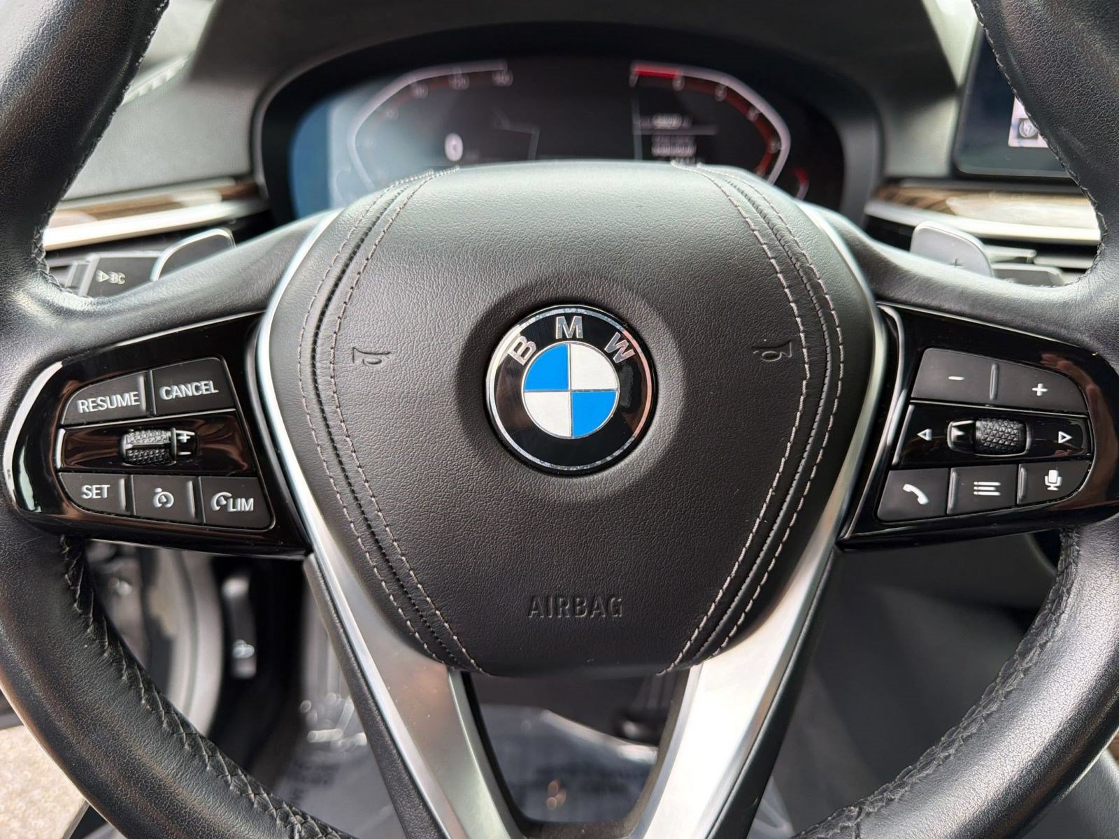 Used 2021 BMW 530i RWD image 16