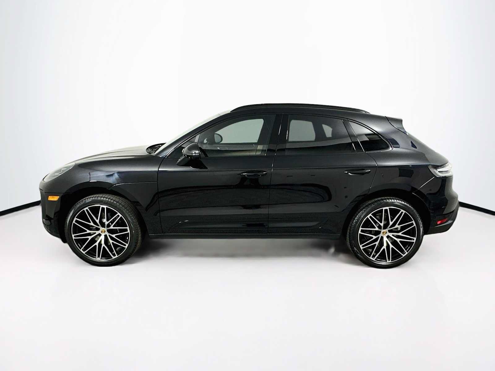 New 2026 Porsche Macan AWD/4WD image 2