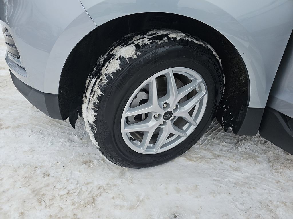 Used 2024 Ford Edge SEL image 28