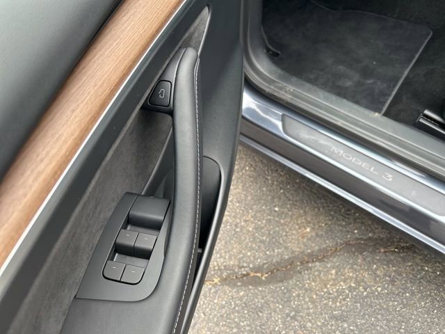 Used 2023 Tesla Model 3 Performance image 11
