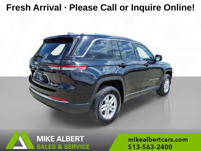 Used 2023 Jeep Grand Cherokee Laredo image 7