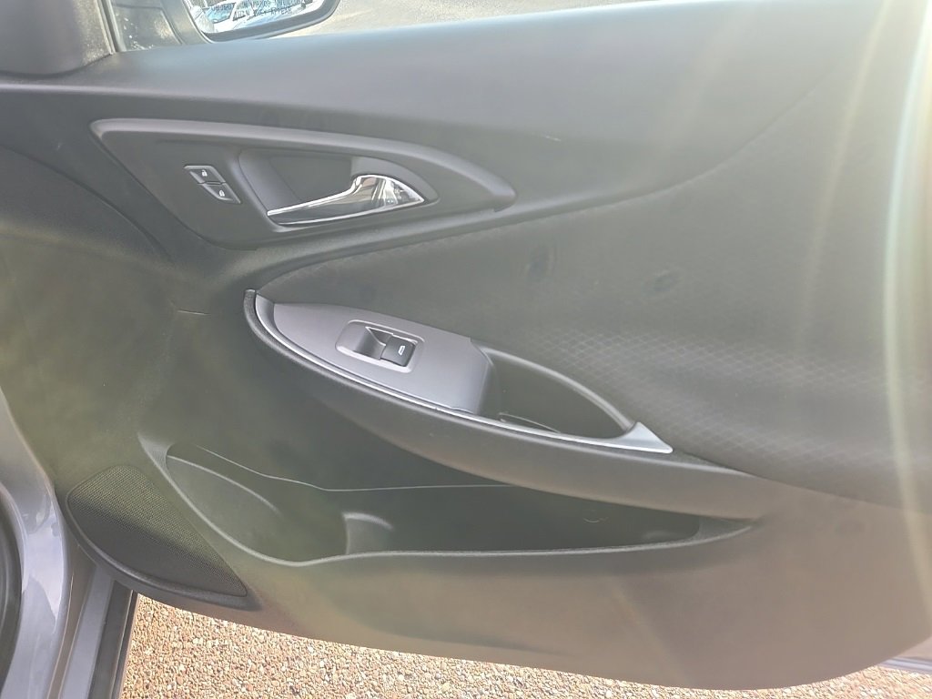 Used 2023 Chevrolet Malibu LT image 25