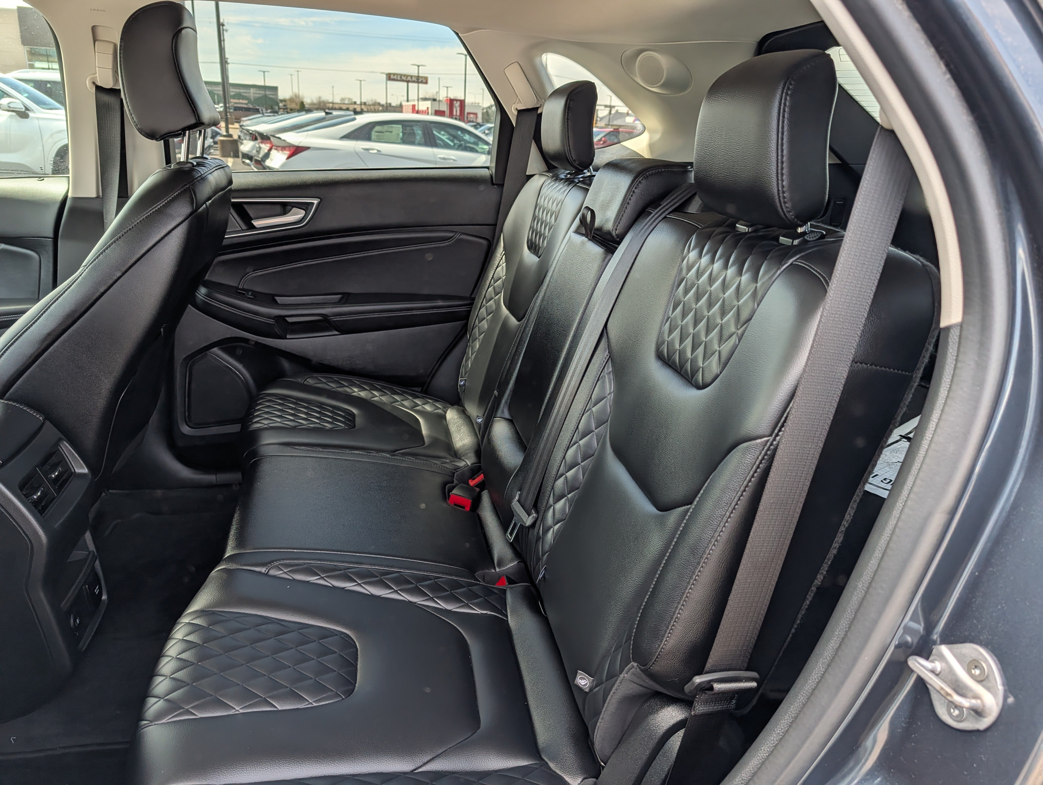 Used 2024 Ford Edge Titanium AWD/4WD image 12