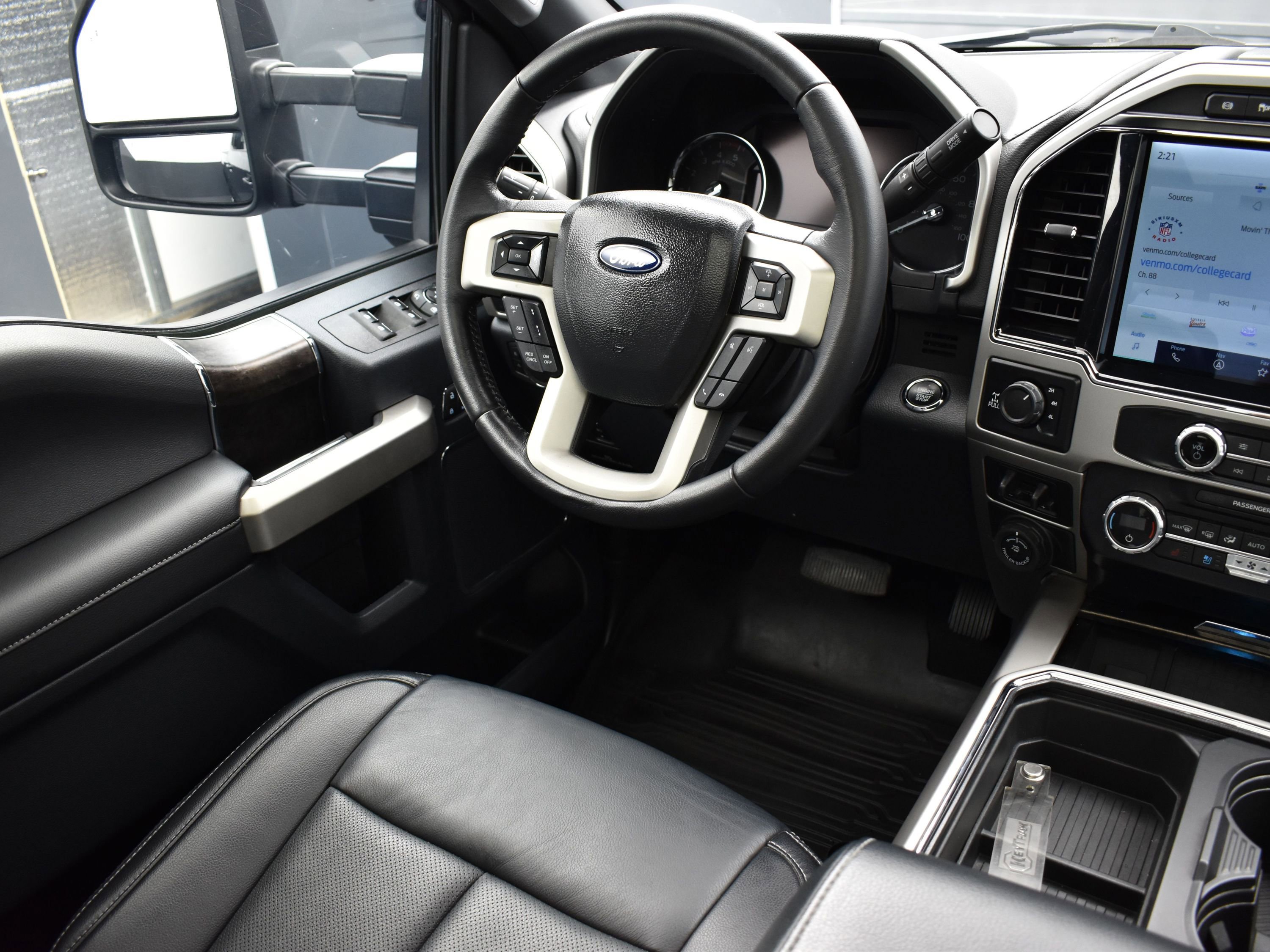 Used 2022 Ford F250 Lariat w/ Black Appearance Package image 23