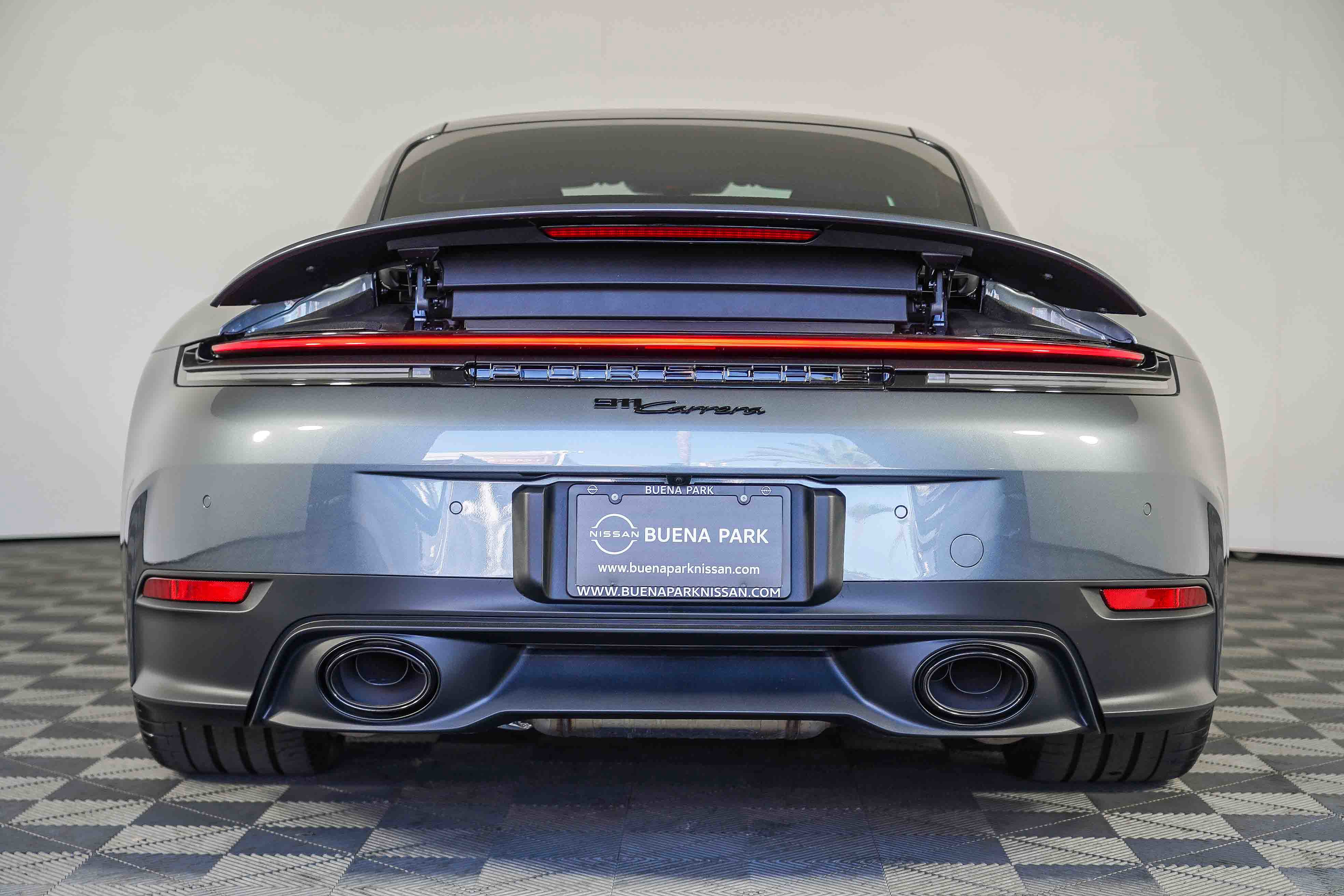 Used 2025 Porsche 911 Carrera image 12