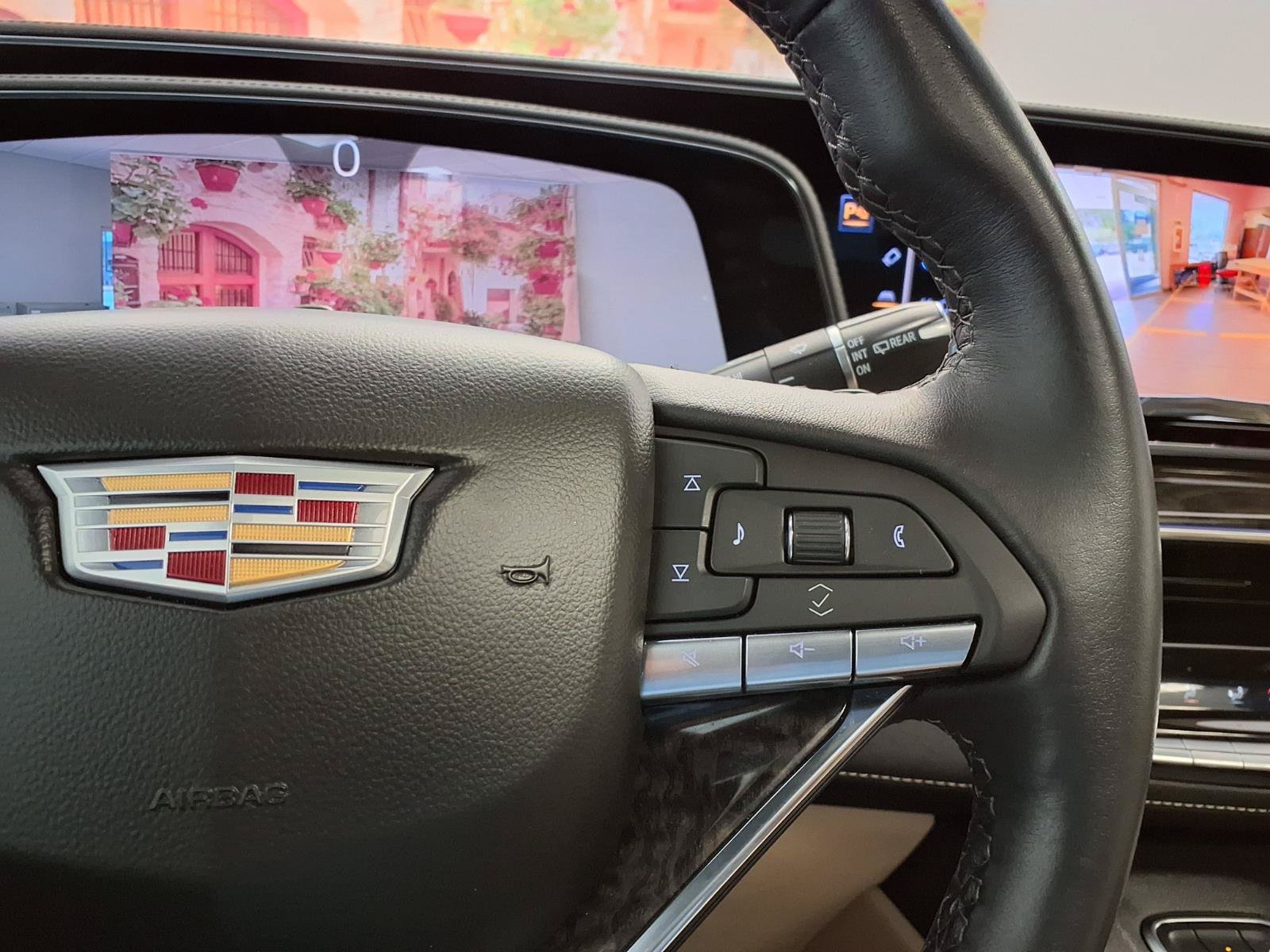 Certified 2024 Cadillac Escalade ESV Premium Luxury RWD image 29