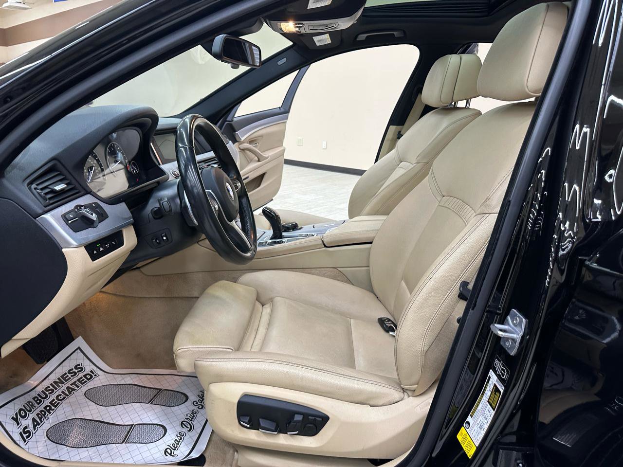 Used 2014 BMW 550i Sedan RWD image 21