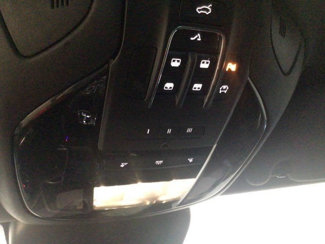 Used 2019 Maserati Levante AWD/4WD image 17