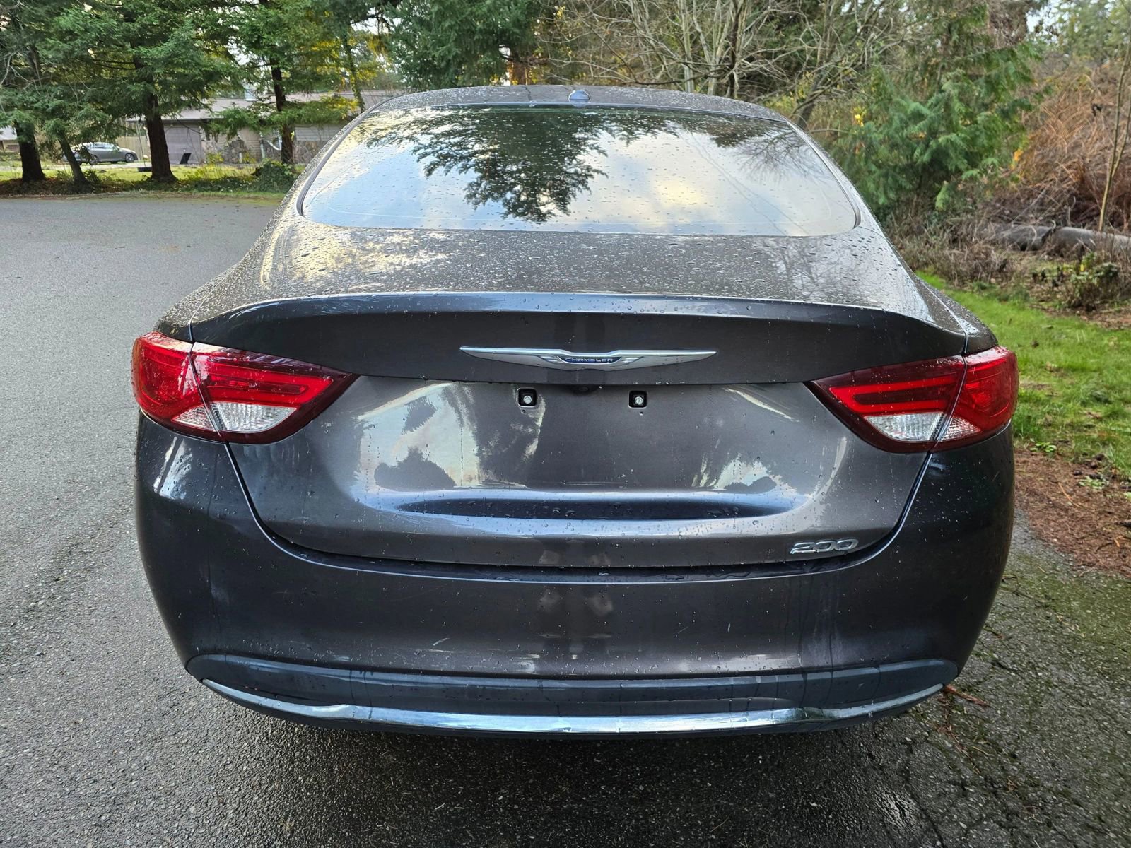 Used 2016 Chrysler 200 Limited w/ Convenience Group image 4