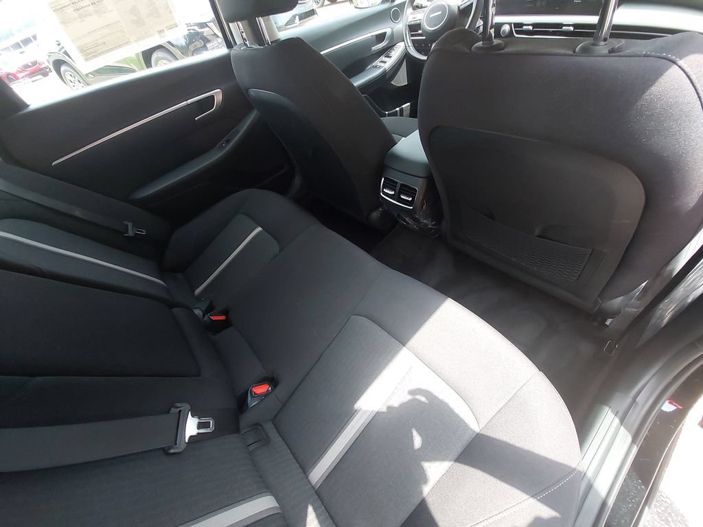 Certified 2025 Hyundai Sonata SEL FWD image 11