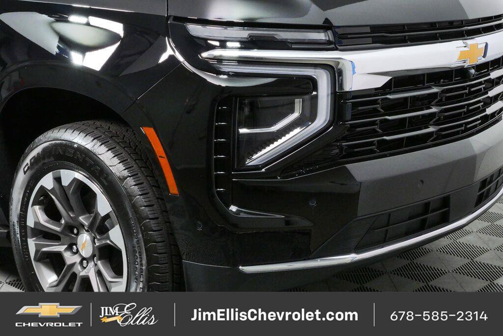 New 2026 Chevrolet Suburban LS RWD image 34