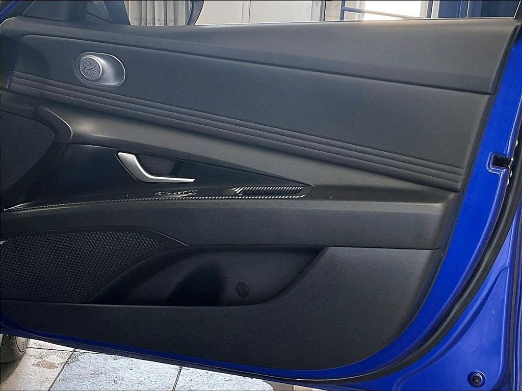 Certified 2023 Hyundai Elantra Limited FWD image 12