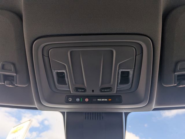 Used 2025 Chevrolet Silverado 1500 LT image 28