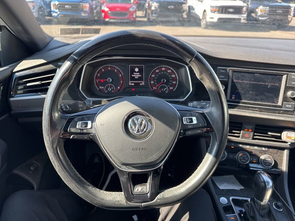 Used 2019 Volkswagen Jetta R-Line image 11