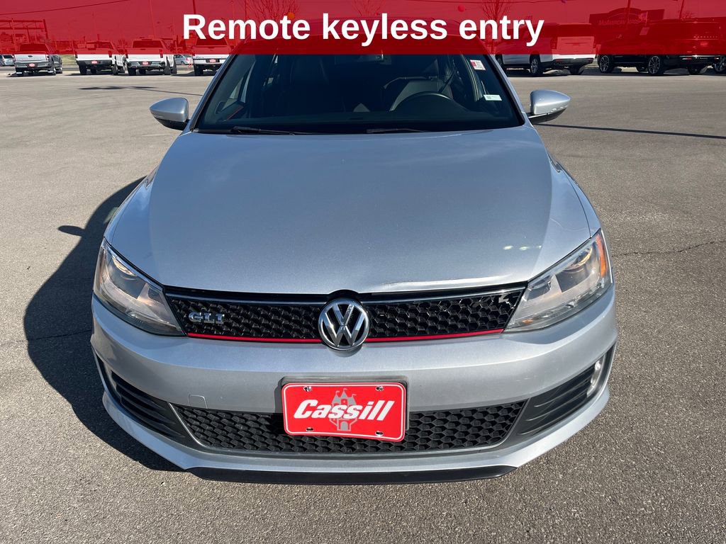 Used 2015 Volkswagen Jetta GLI SE image 9