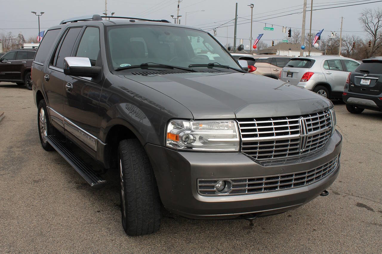 Used 2013 Lincoln Navigator 4WD w/ HD Trailer Tow Pkg image 7