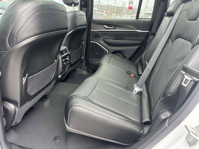 New 2026 Jeep Grand Cherokee Limited image 8
