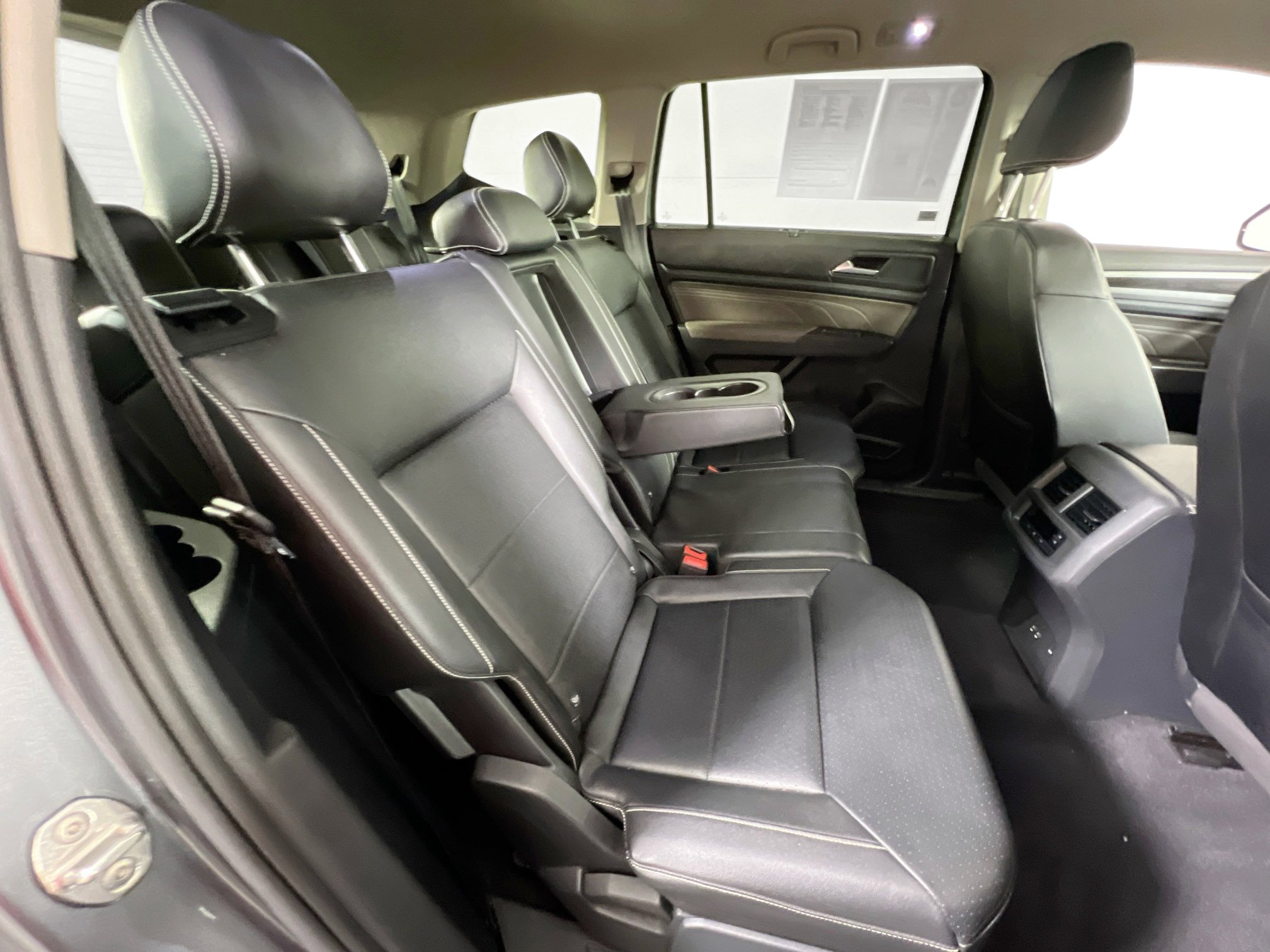 Used 2022 Volkswagen Atlas SE image 28