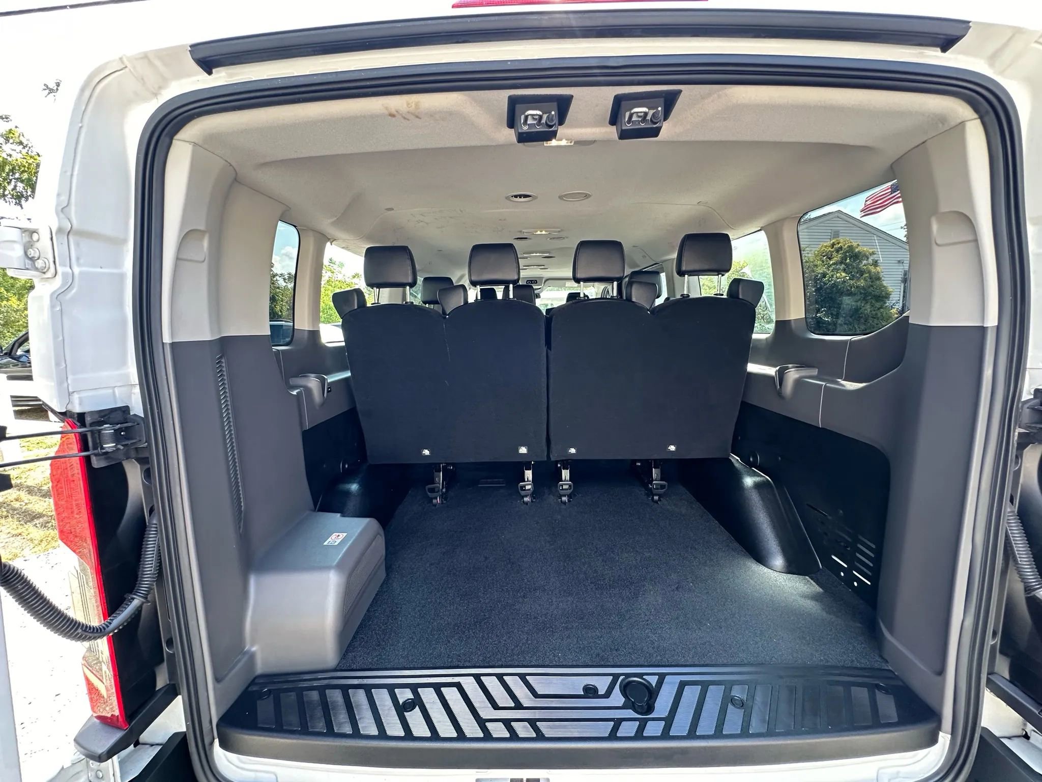 Used 2023 Ford Transit 350 XL image 24